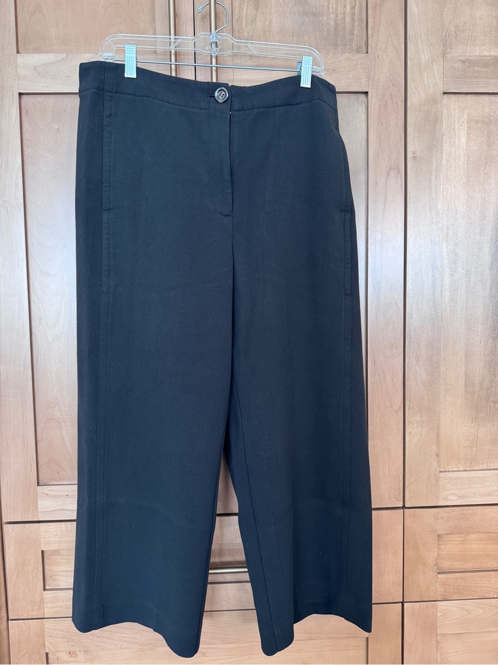 Ann Taylor Black  Wide-Leg Pants Heavy fabric